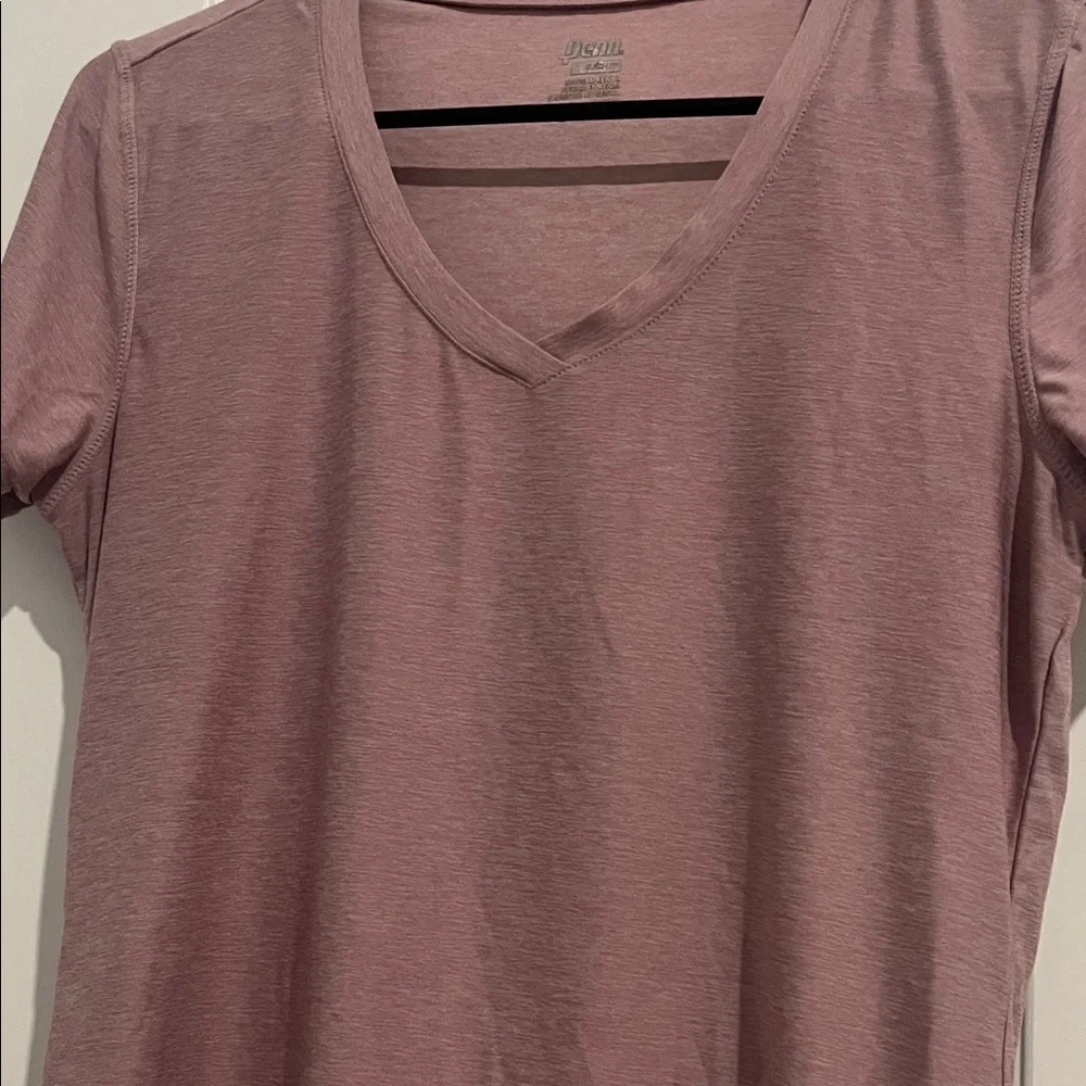 PENN Mauve V-Neck Short Sleeve Tee - Picture 2 of 6